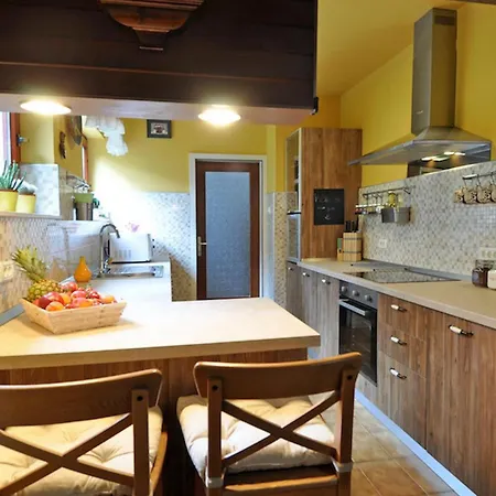 Botanica Casa de Férias Pula