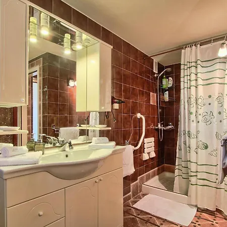 Botanica Tatil Evi